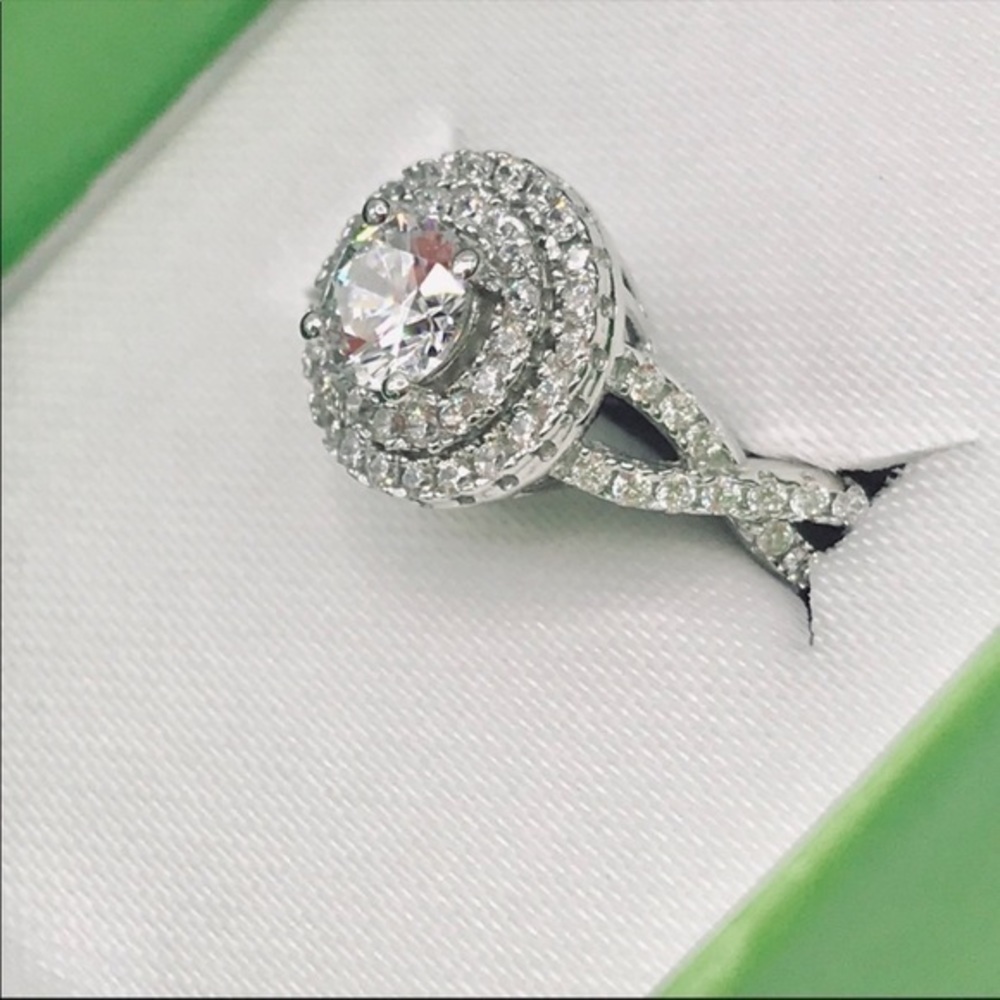 Sterling Silver Halo Ring with Swarovski Crystals - Picture 4 of 7